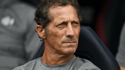 Pedro Troglio se encuentra internado en un sanatorio. Pedro Troglio se encuentra internado en un sanatorio.