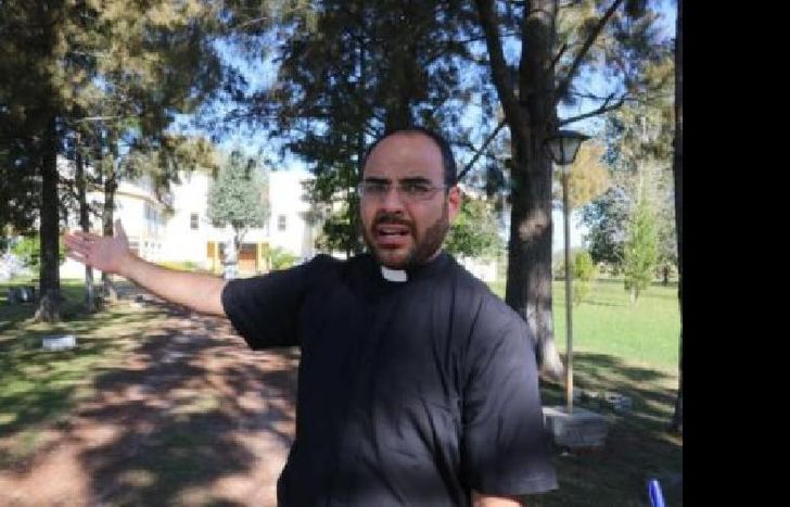 ataron a ocho religiosos.