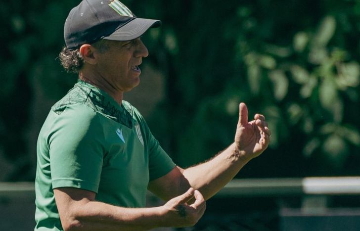 Pedro Troglio le puso pimenta a la previa del Clásico del Sur.