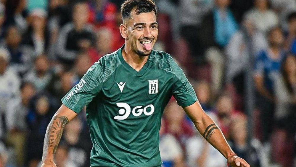 Agustín Analiz se sumaría a Banfield en las próximas horas.