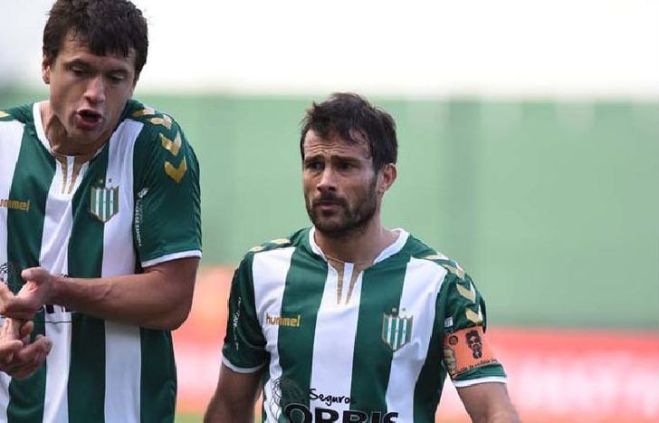 A Renato Civelli lo sondearon de Santa Fe para el próximo semestre.
