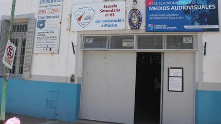 La Secundaria está ubicada en Banfield.