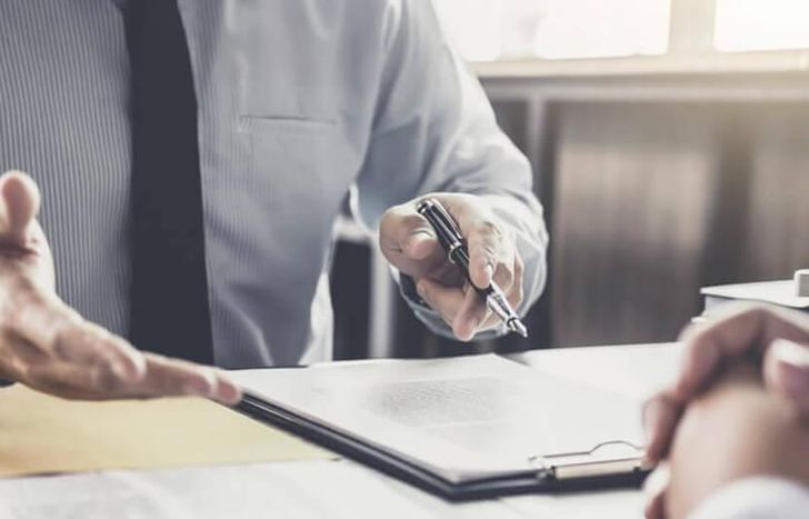 Según datos oficiales, casi ninguna empresa busca contratar empleados.