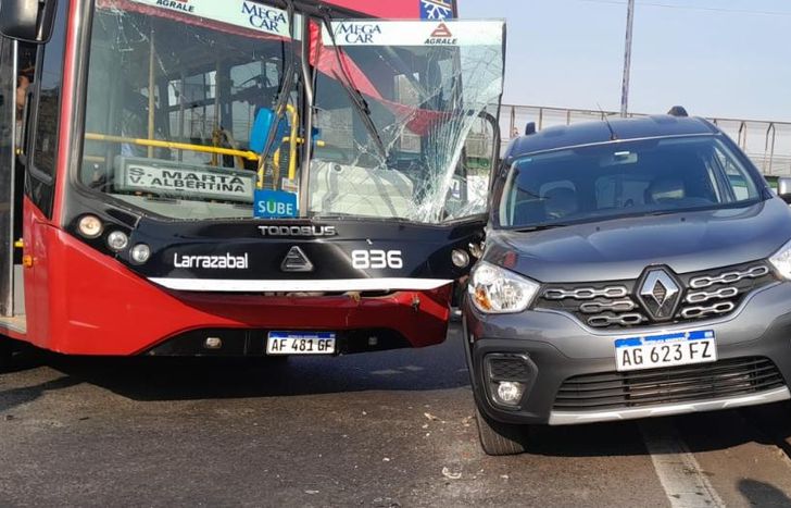 Así quedaron los vehículos tras el choque.