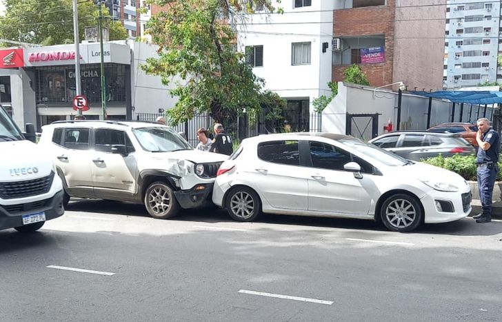 El choque ocurrió en pleno centro de Lomas de Zamora.