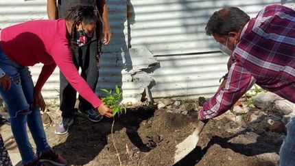 Alumnos y docentes participaron de la iniciativa.