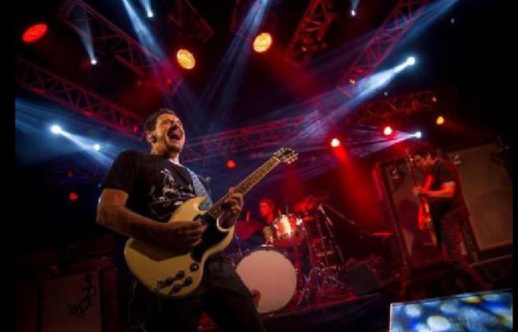 “LA APLANADORA DEL ROCK” DA EL PRESENTE.