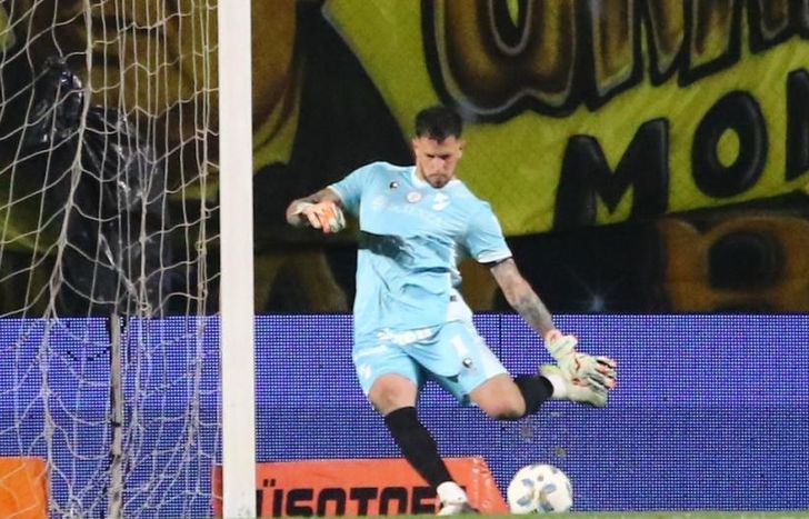 Francisco Rago apuntó contra el referí del partido ante La Crema.