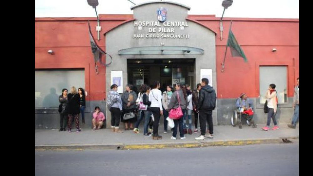 El hombre fue trasladado al centro de salud, pero no lo pudieron salvar por la gravedad de las heridas.