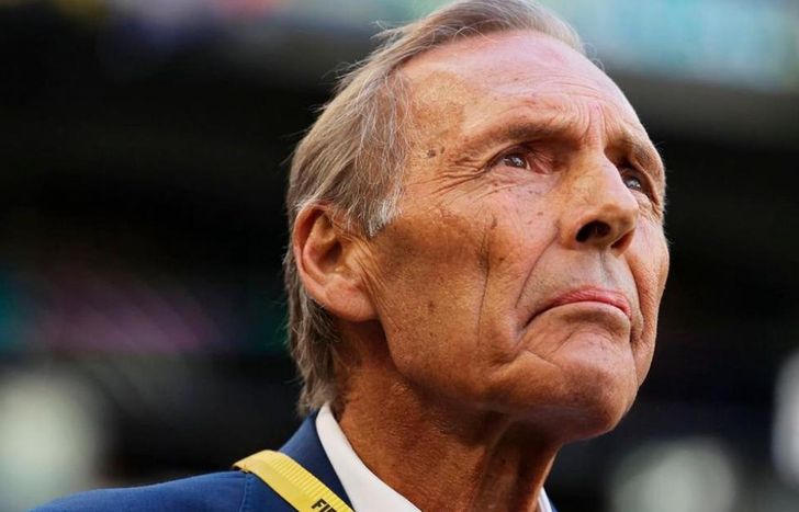 Russo tiene 69 años.