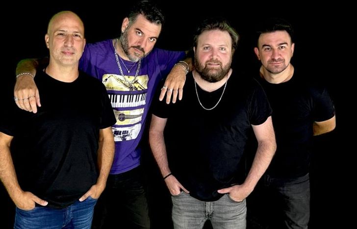 La banda sigue lanzando singles.