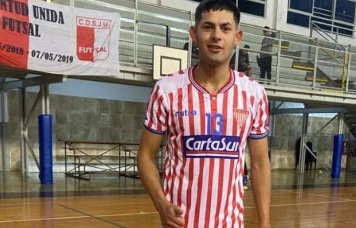 El futbolista sobrevivió a un intento de asesinato en Budge.