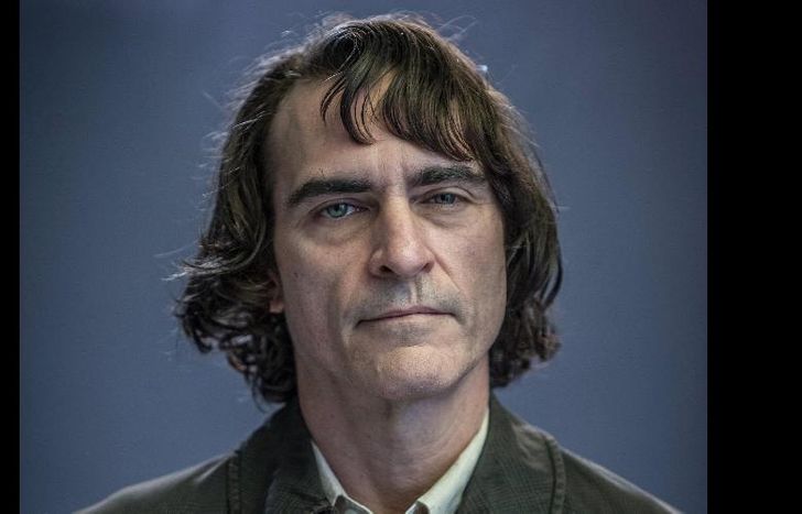 En medio del éxito, Phoenix sufrió un accidente.