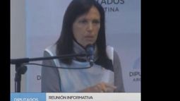 Claudia Piñeiro: Estamos a favor del aborto voluntario; no obligamos a abortar