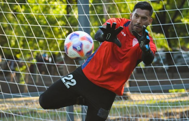 Sebastián López es uno de los futbolistas más de experimentados del plantel de Lomas.