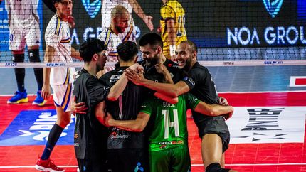 Hisórica Copa ACLAV para Defensores de Banfield.
