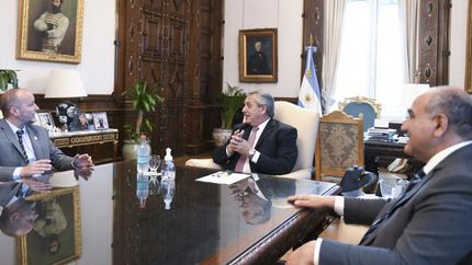 En la reunión también estuvo Manzur.