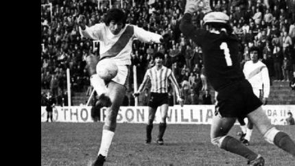 Esa tarde insólita, Banfield ganó 13 a 1 y Taverna marcó siete goles.