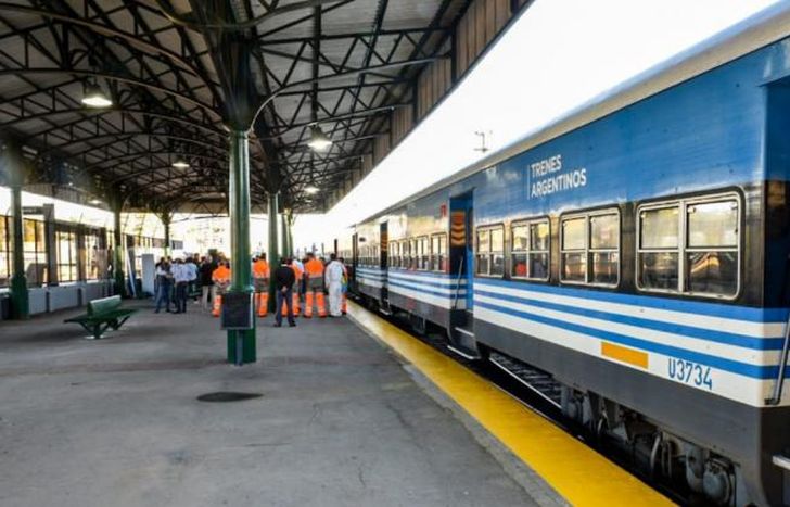 Son 14 servicios diarios para más de 10 mil pasajeros.