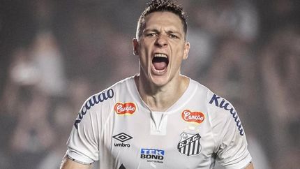 Santos, su último club. Santos, su último club.