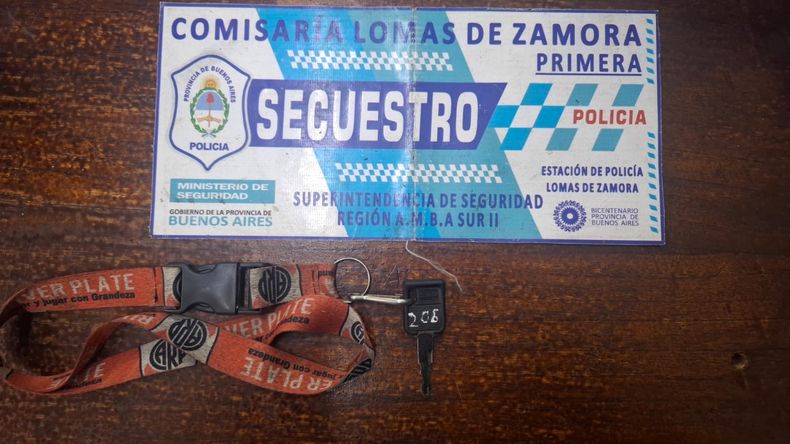 Fingió el robo de su auto para cobrar el seguro en Lomas: cómo lo descubrieron.