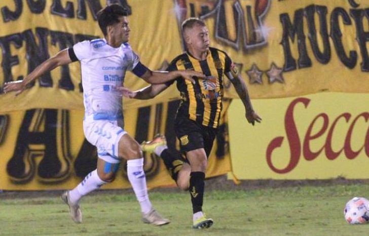 Vega terminó muy conforme con el nivel ante Mitre.