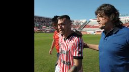 Kopriva, tras el partido, consoló a todos sus jugadores.
