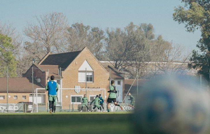El taladro fue invitado a jugar una copa amistosa en Brasil.