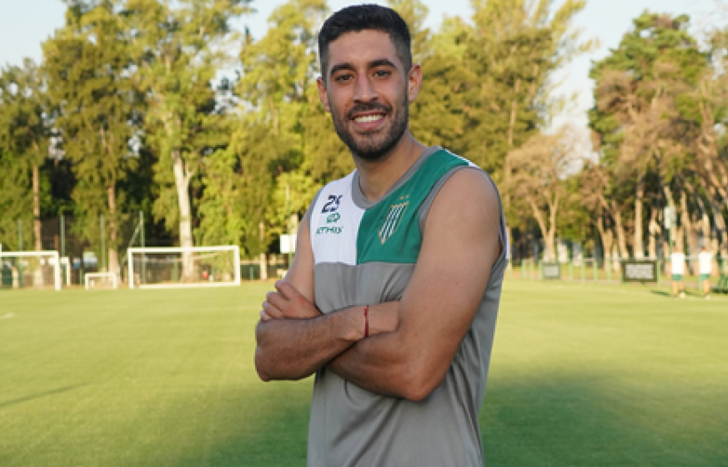 Recalde viene de jugar en Ecuador.