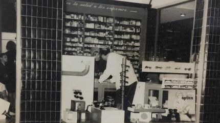 La farmacia junto a la óptica. Una rareza en estos tiempos.