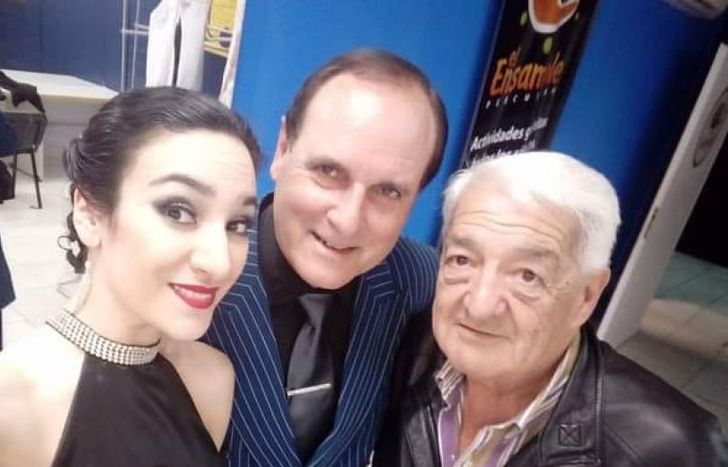 Junto a Eliana Mola y Daniel Cruz, bailarines lomenses.