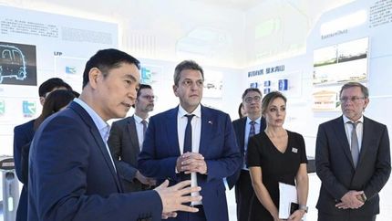 Massa cerró acuerdos con lo chinos.