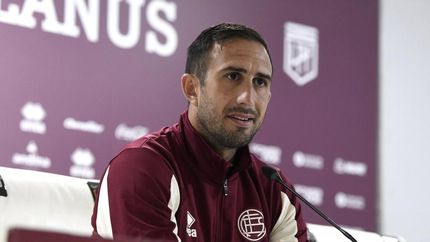 Izquierdoz es el primer refuerzo de Lanús. Izquierdoz es el primer refuerzo de Lanús.