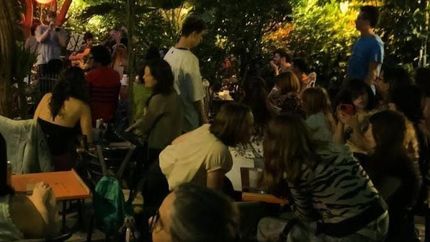 Un evento al aire libre para disfrutar del arte.