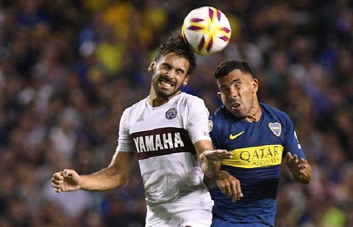 Gustavo Alfaro vuelve a confiar en Carlos Tevez, que será titular ante Atletico Tucumán.