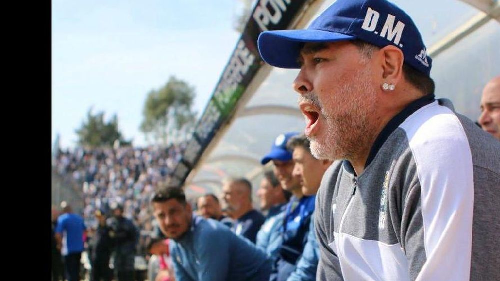 Y al final, Maradona continúa en Gimnasia