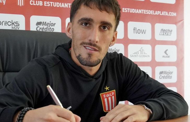 Méndez renovó con Estudiantes hasta 2027 y saldría a préstamo.