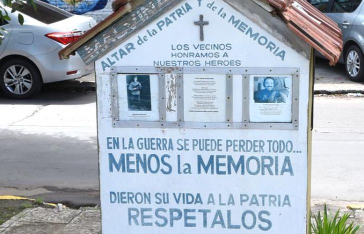 El monumento recuerda a todos los caídos y veteranos.