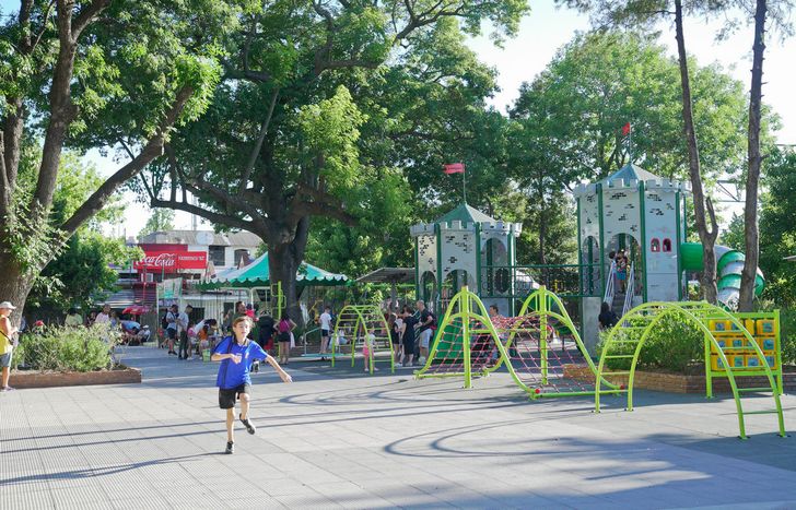 Se viene una tarde especial en Banfield para disfrutar entre vecinos y familias.