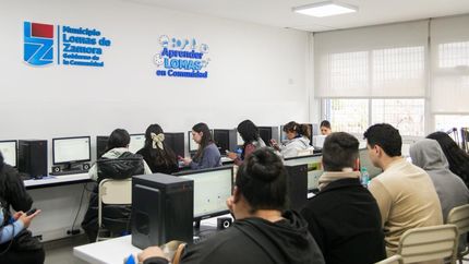 En Lomas hay múltiples capacitaciones sobre nuevas tecnologías.