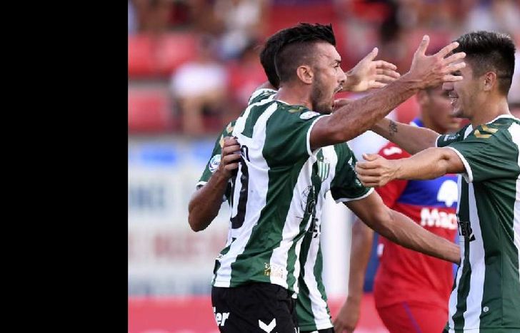 Banfield, ante River, va por un triunfo necesario.