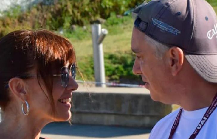 Pese a que se lo vinculó con otras mujeres, Gonzáles sale con Viviana.