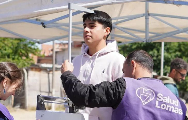 Hacen controles de peso y talla, y completan el calendario de vacunación.