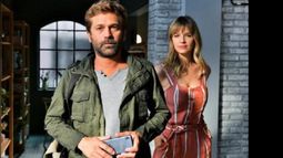 EN ESCENA JUNTO A MARCELA KLOOSTERBOER.