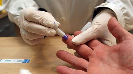 La prueba es sencilla y brinda los resultados en unos 15 minutos.