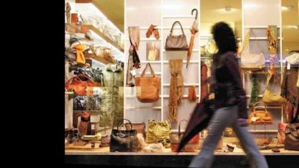 El consumo sigue en caída libre y preocupa a los comerciantes