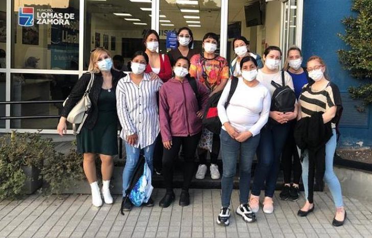 Estudiantes de enfermería realizan sus prácticas en el Hospital de Llavallol.