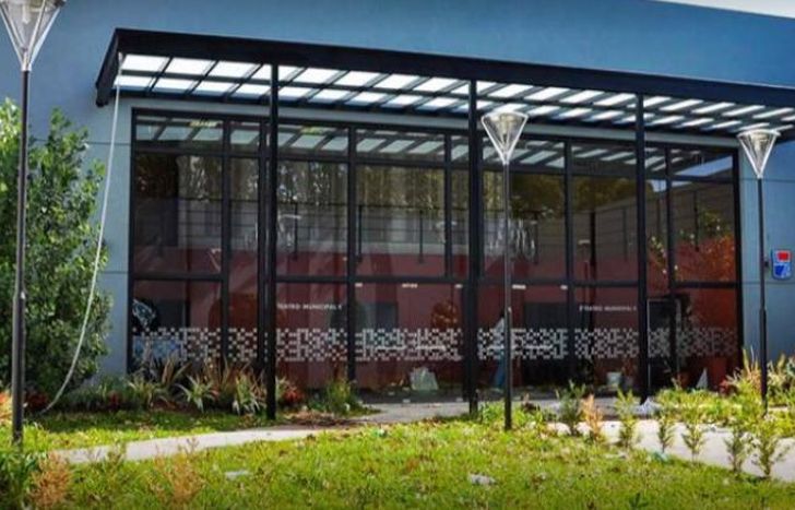 En el Teatro del Municipio habrá homenajes a las víctimas.