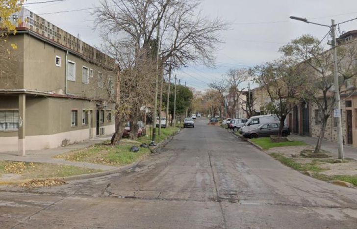 Famatina al 400, Parque Barón. El lugar donde ocurrió el robo.