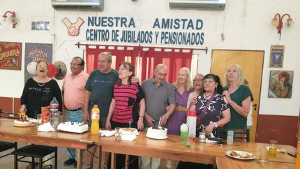 Todos los vecinos de Lomas de Zamora podrán asistir a la mateada. Todos los vecinos de Lomas de Zamora podrán asistir a la mateada.